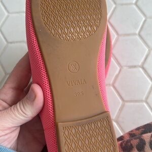 Size 39.5 Vivaia black cat shoes